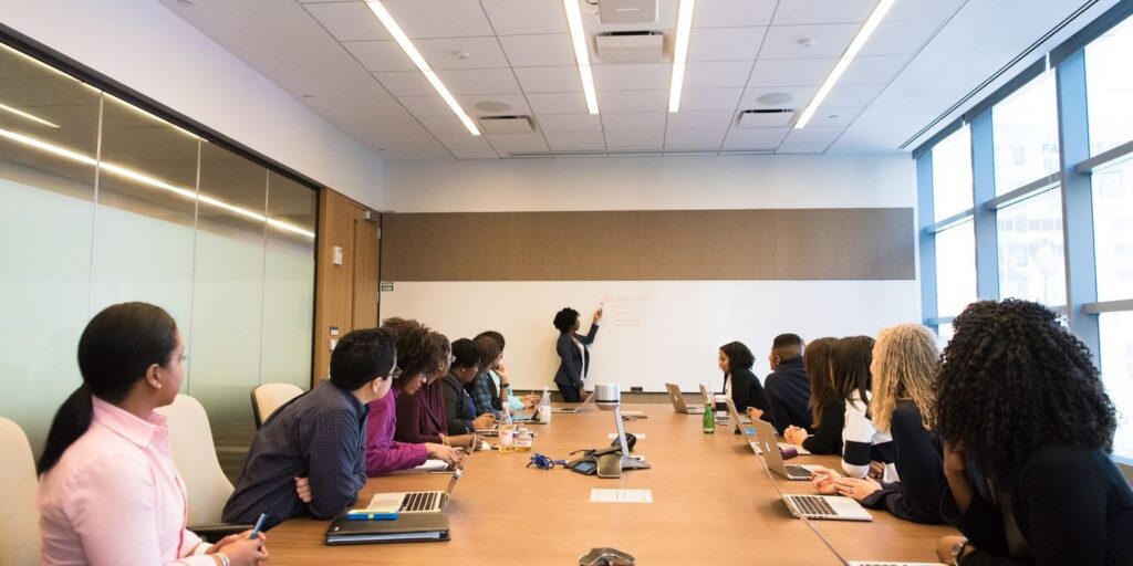 Mock Trial vs. Focus Group: Which Research Method Fits Your Case?